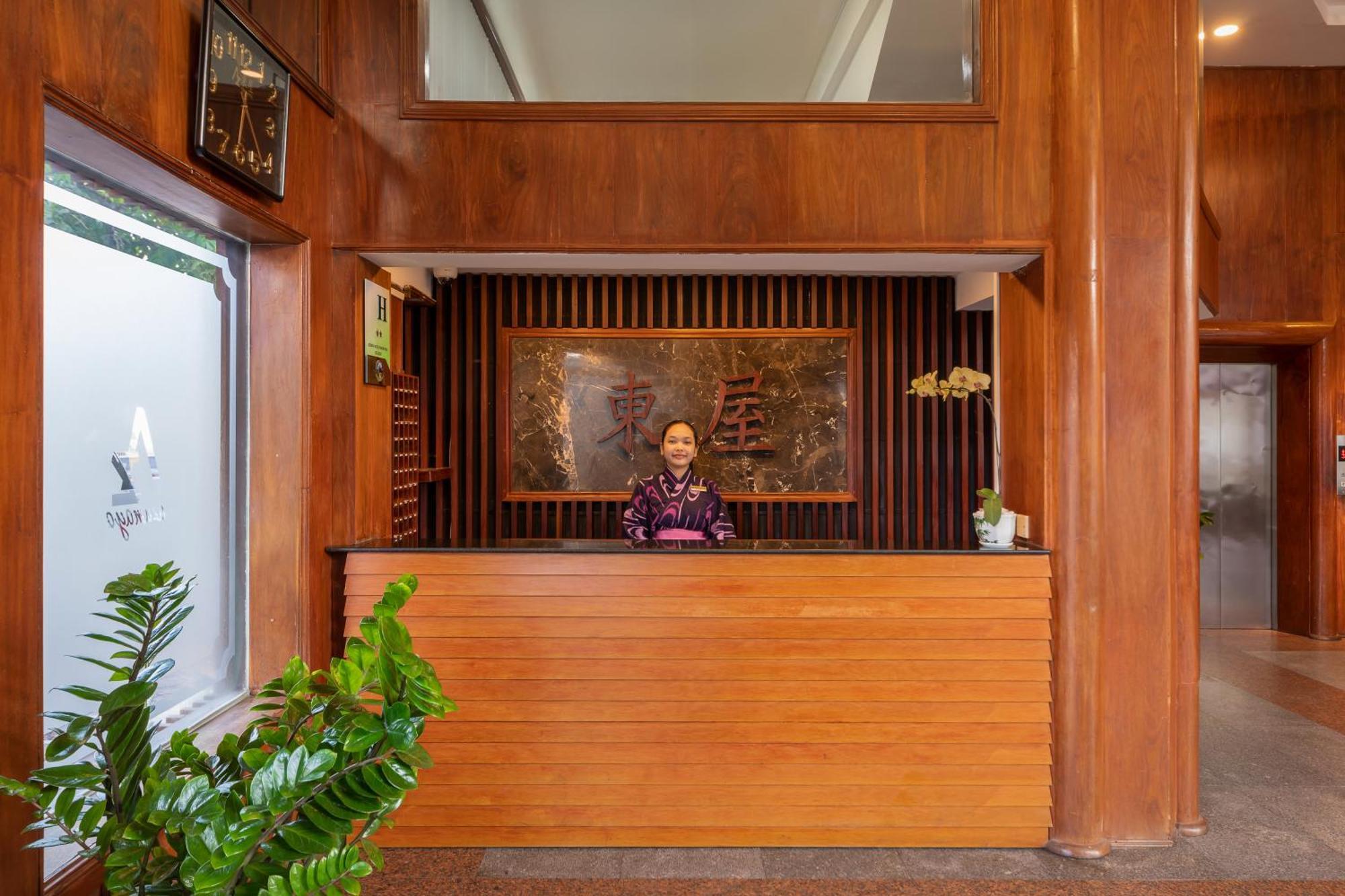 Azumaya Hotel Phnom Penh Exterior foto